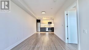 Toronto (Forest Hill North) condo for rent - 510 - 2525 BATHURST STREET 510