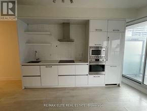 Toronto (Mount Pleasant West) condo for rent - 1105 - 2221 YONGE STREET 1105