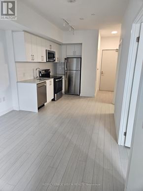 Toronto (Humber Heights) condo for rent - 405 - 4010 EGLINTON AVENUE W 405
