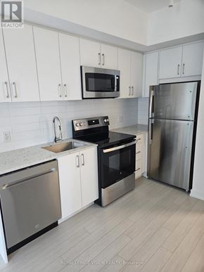 Toronto (Humber Heights) condo for rent - 405 - 4010 EGLINTON AVENUE W 405