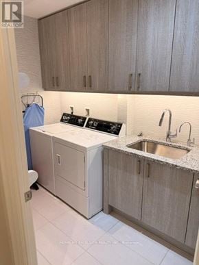 Markham (Unionville) condo for rent - A modern kitchen with a sink and cabinets.