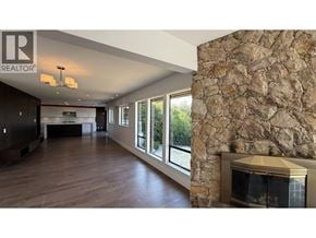 West Vancouver apartment for rent - Main House 1445 CHARTWELL DRIVE Main House
