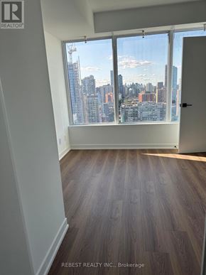 Toronto (Moss Park) condo for rent - 2908 - 319 JARVIS STREET 2908