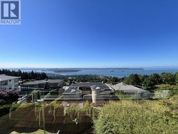 West Vancouver apartment for rent - 1538 CHIPPENDALE COURT