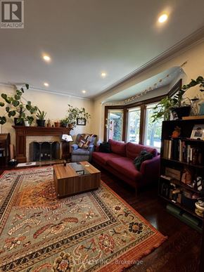 Toronto (Humewood-Cedarvale) apartment for rent - 81 HUMEWOOD DRIVE