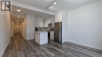 Toronto (East End-Danforth) apartment for rent - 4 - 2199 GERRARD STREET E 4