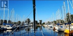Ottawa townhouse for rent - A marina filled with lots of boats.