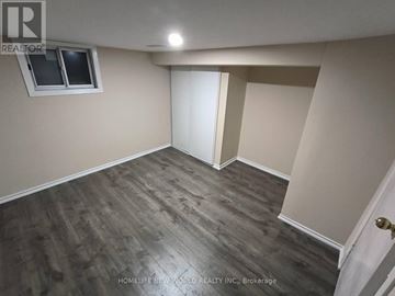 Toronto (Briar Hill-Belgravia) apartment for rent - 55 CHAMBERLAIN B1 AVENUE