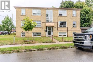 Toronto (East York) multi-family for rent - 3 - 1 HASSARD AVENUE 3