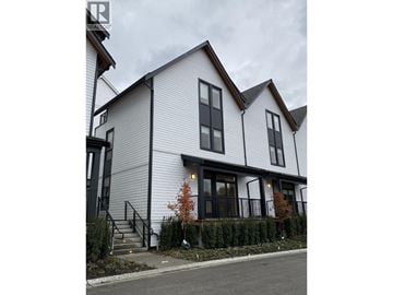 Coquitlam townhouse for rent - 1306 LAVAL SQUARE
