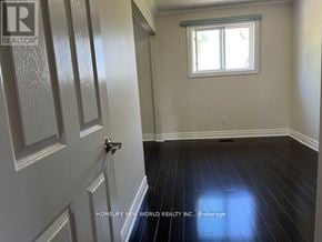 Markham (Milliken Mills East) apartment for rent - A room with a door and a window.