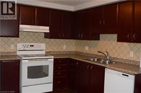 Waterloo townhouse for rent - 982 CREEKSIDE Drive