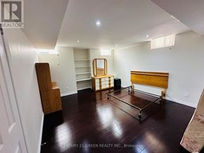 Richmond Hill apartment for rent - BSMT - 9 MEGARRY COURT BSMT