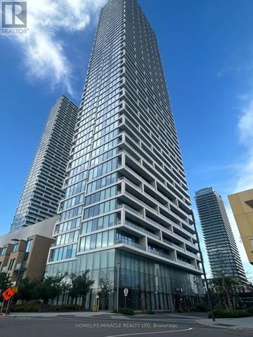 Vaughan (Vaughan Corporate Centre) condo for rent - 4801 - 5 BUTTERMILL AVENUE 4801