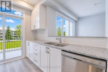 Ottawa townhouse for rent - 265 SQUADRON CRESCENT