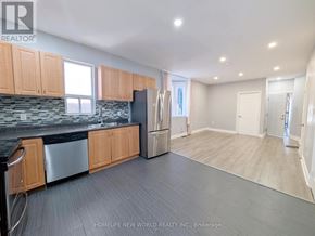 Toronto (Greenwood-Coxwell) triplex for rent - 1 - 252 GREENWOOD AVENUE 1