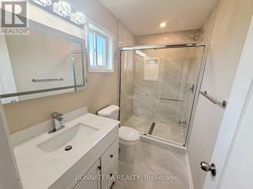 Mississauga (Churchill Meadows) apartment for rent - 5455 FARMCOTE DRIVE