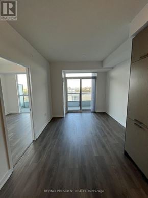 Vaughan (Vaughan Corporate Centre) condo for rent - 616 - 60 HONEYCRISP CRESCENT 616
