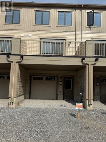 Thorold (Hurricane/Merrittville) townhouse for rent - 12 LILAC LANE