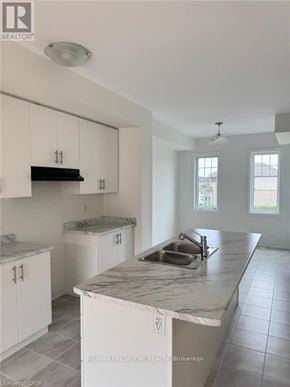 Thorold (Hurricane/Merrittville) townhouse for rent - 12 LILAC LANE