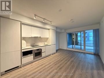 Toronto (Moss Park) condo for rent - 807 - 180 FRONT STREET E 807