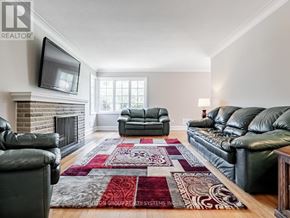 Toronto (Stonegate-Queensway) apartment for rent - 44 SAYBROOK AVENUE