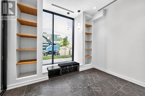 Toronto (Stonegate-Queensway) condo for rent - 402 - 6 CHARTWELL ROAD 402