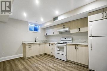 Vaughan (East Woodbridge) apartment for rent - BASEMENT - 62 ROYAL GARDEN BOULEVARD Basement