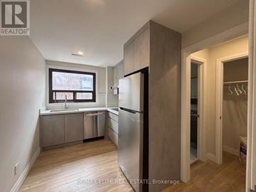 Toronto (Mimico) apartment for rent - 2B - 10 MIMICO AVENUE 2B