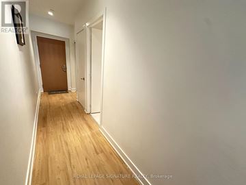 Toronto (Bay Street Corridor) condo for rent - 702 - 7 GRENVILLE STREET 702