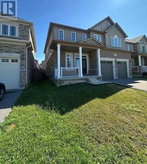 Oshawa (Samac) apartment for rent - A large house with a garage is for sale.