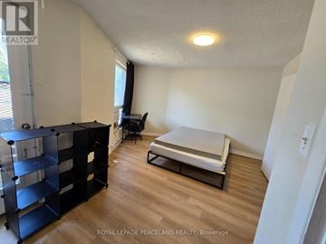 Toronto (University) multi-family for rent - 6 - 558 SPADINA CRESCENT 6