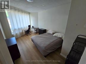 Toronto (University) multi-family for rent - 6 - 558 SPADINA CRESCENT 6