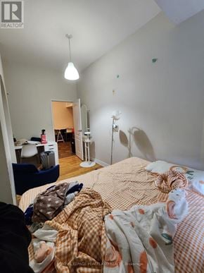Toronto (Kensington-Chinatown) multi-family for rent - 1C - 34 ROSS STREET 1C