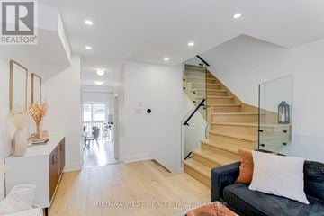 Toronto (Dovercourt-Wallace Emerson-Junction) townhouse for rent - 12 GROGAN MEWS