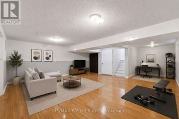 Vaughan (East Woodbridge) apartment for rent - GROUND & LOWER - 21 AVON CRESCENT