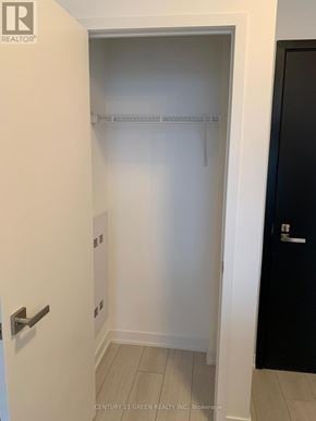 Toronto (Clanton Park) condo for rent - 817 - 31 TIPPETT ROAD 817
