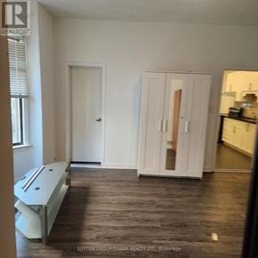 Toronto (Dovercourt-Wallace Emerson-Junction) apartment for rent - 16 RUSSETT AVENUE