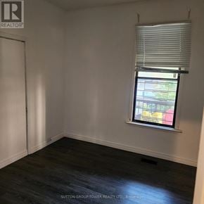 Toronto (Dovercourt-Wallace Emerson-Junction) apartment for rent - 16 RUSSETT AVENUE
