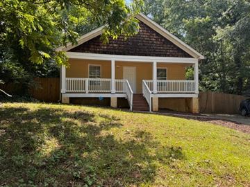 Atlanta house for rent - 1142 Windsor Street Southwest