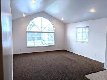 Orem apartment for rent - Halfway Between UVU and BYU Great South Orem Neighborhood