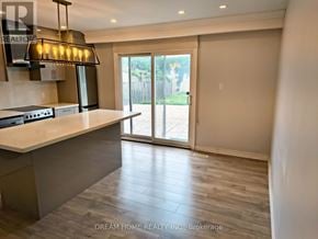 Toronto (Yorkdale-Glen Park) apartment for rent - #BACK - 6 ALCESTER COURT #back