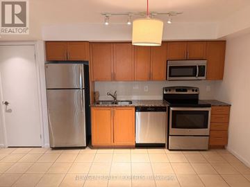 Toronto (Yorkdale-Glen Park) condo for rent - 2405 - 830 LAWRENCE AVENUE W 2405