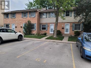London East (East C) townhouse for rent - 1247 HURON STREET