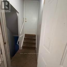 Mississauga (East Credit) apartment for rent - 5243 HEATHERLEIGH AVENUE