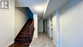 Markham (Victoria Square) townhouse for rent - MAKHAM - 17 THOMAS FRISBY JR CRESCENT Makham
