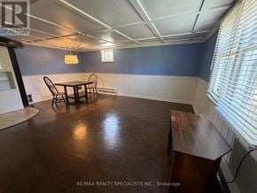 Mississauga (Clarkson) apartment for rent - A room with a table and chairs in it.