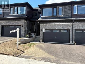 Brant (Paris) townhouse for rent - 102 GORT AVENUE