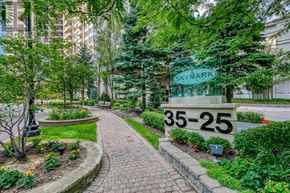 Mississauga (Hurontario) condo for rent - 924 - 25 KINGSBRIDGE GARDEN CIRCLE W 924