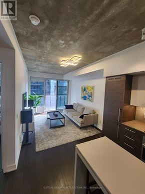 Toronto (Niagara) condo for rent - 545 - 1030 KING STREET W 545